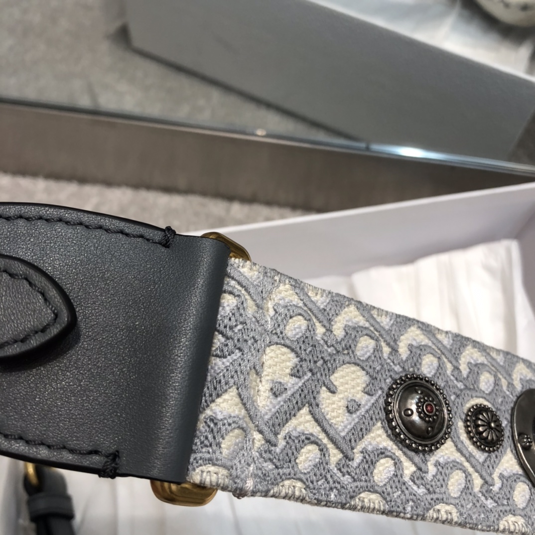 D*or straps