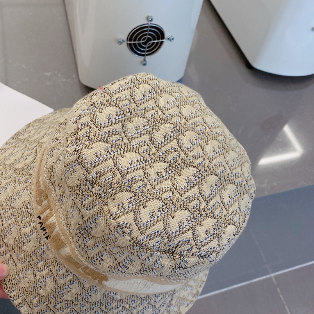 D*or hats
