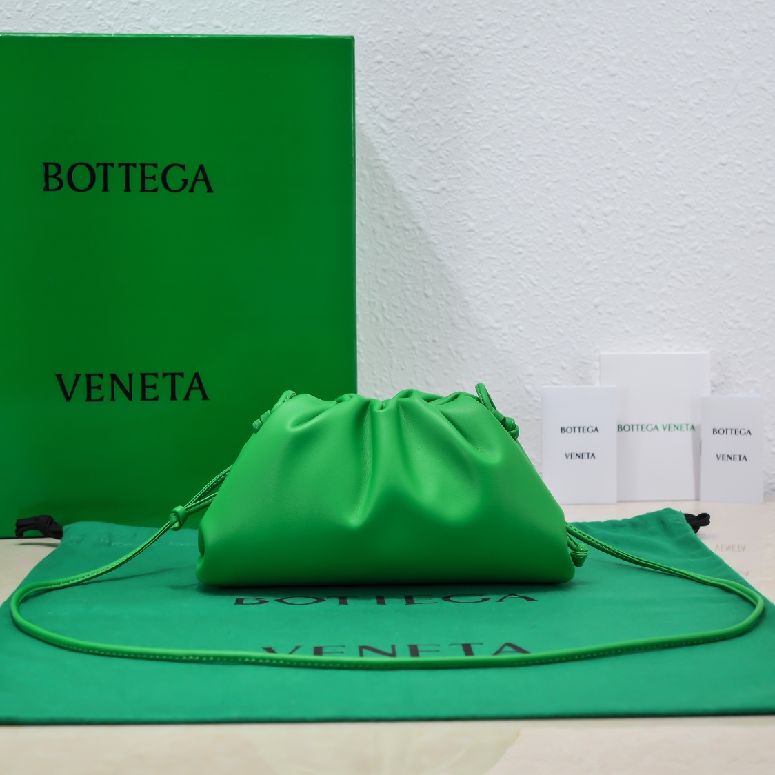 b0tte*a Ven*ta the pouch bag-22*9cm