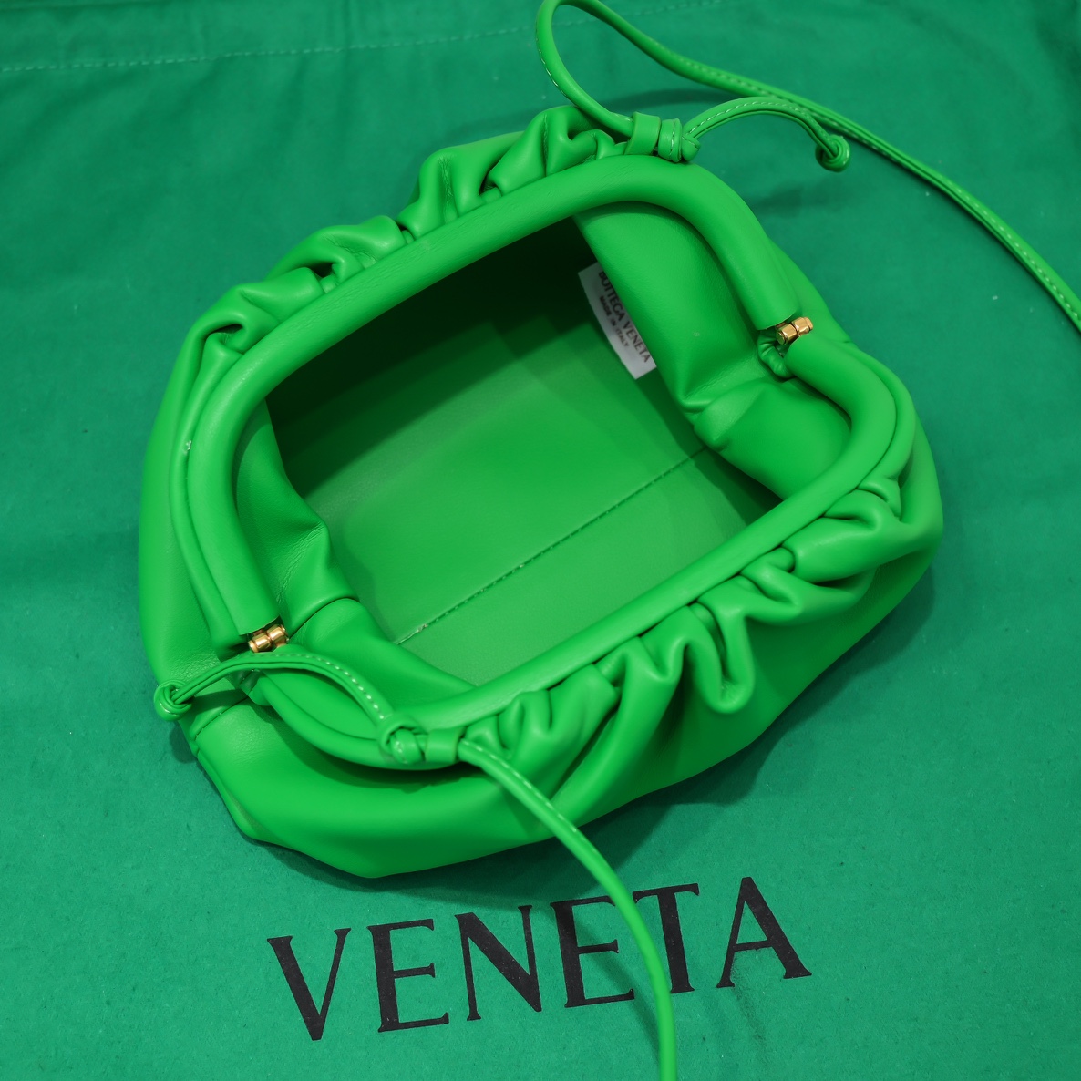 b0tte*a Ven*ta the pouch bag-22*9cm