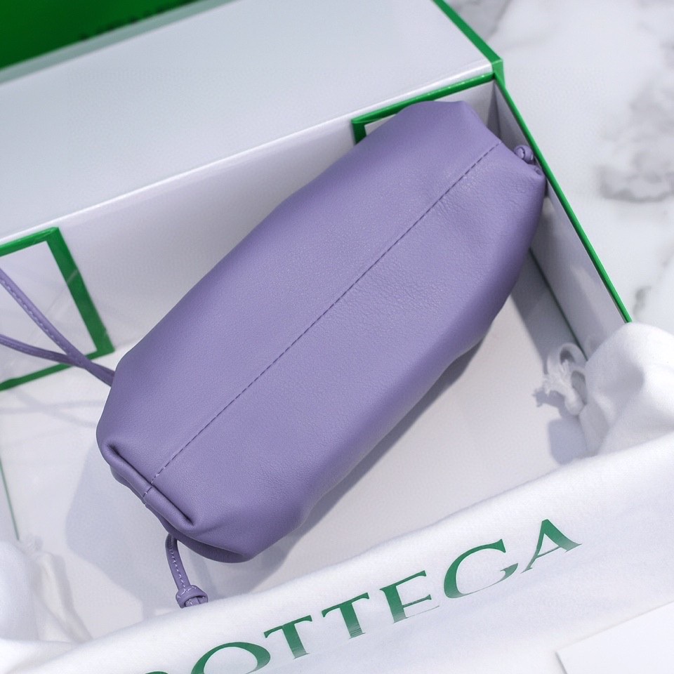 b0tte*a Ven*ta the pouch bag-22*9cm