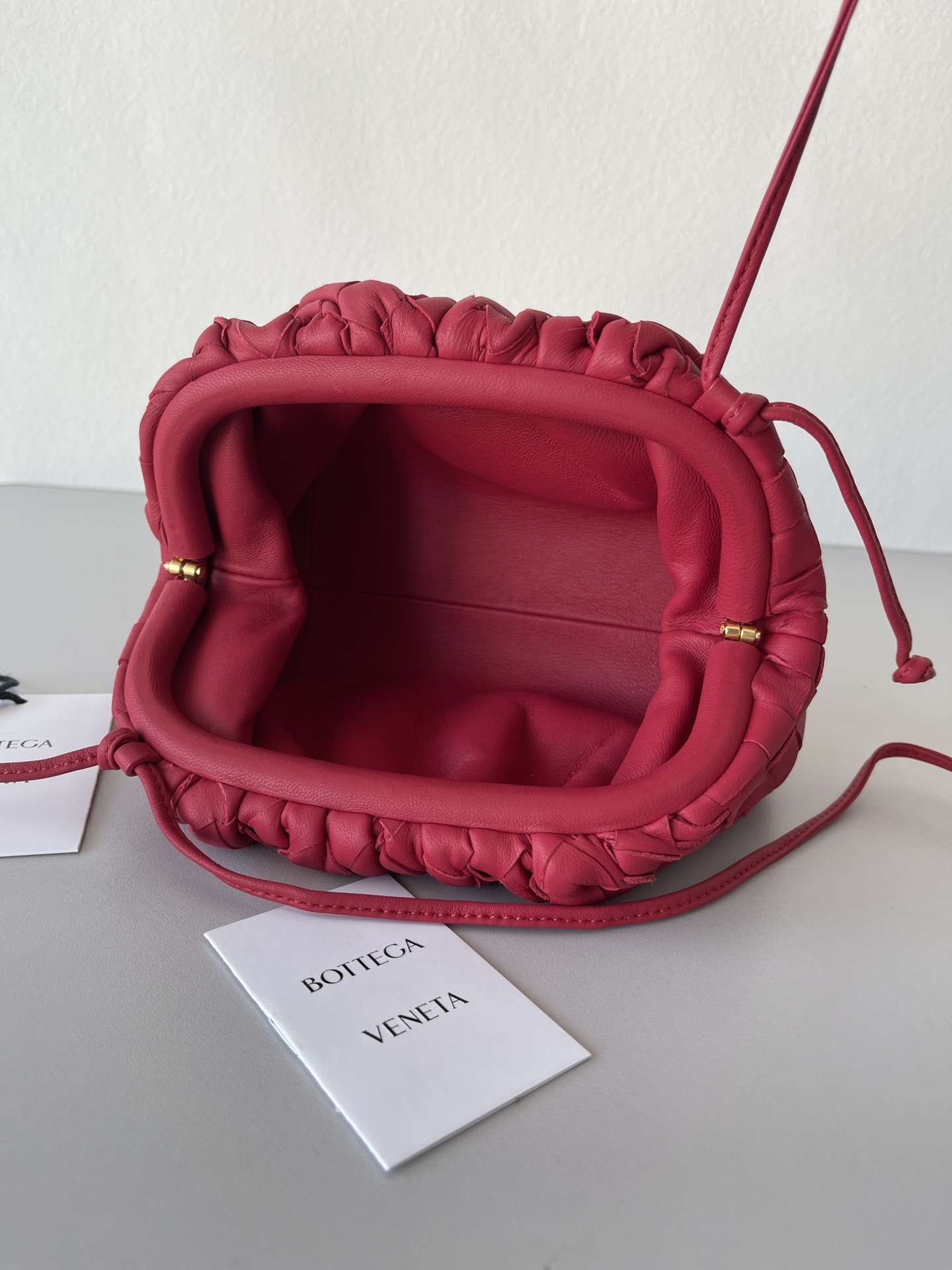 b0tte*a Ven*ta the pouch bag-22*9cm