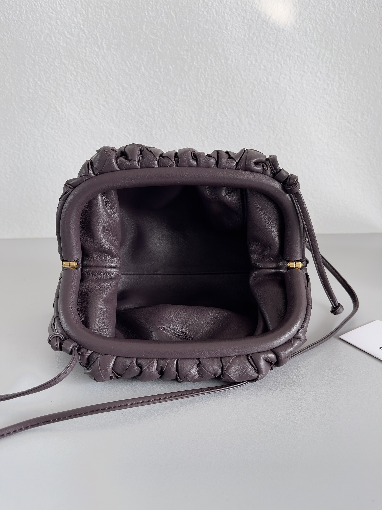 b0tte*a Ven*ta the pouch bag-22*9cm