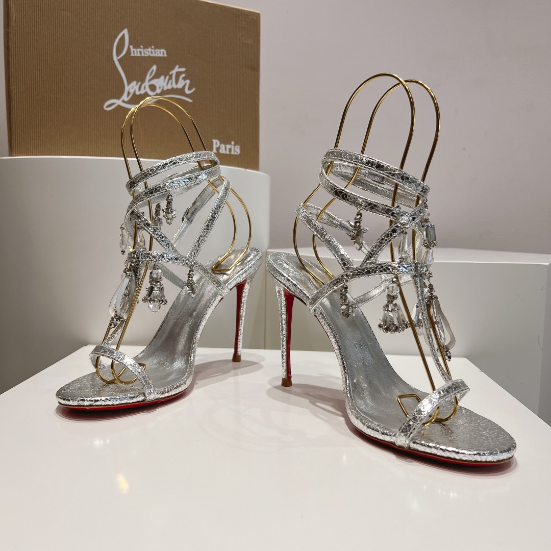 Ch**an louboutin slides