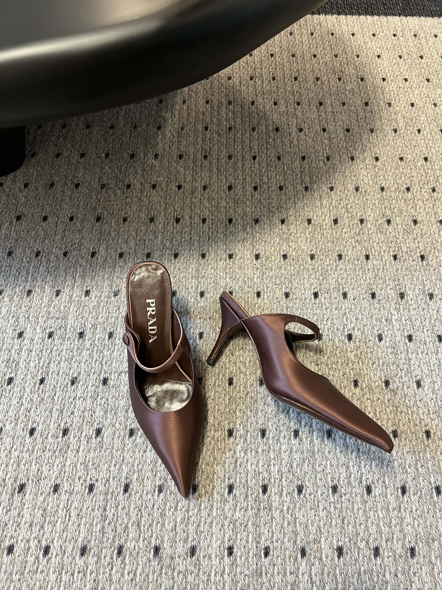 Pra*a heels