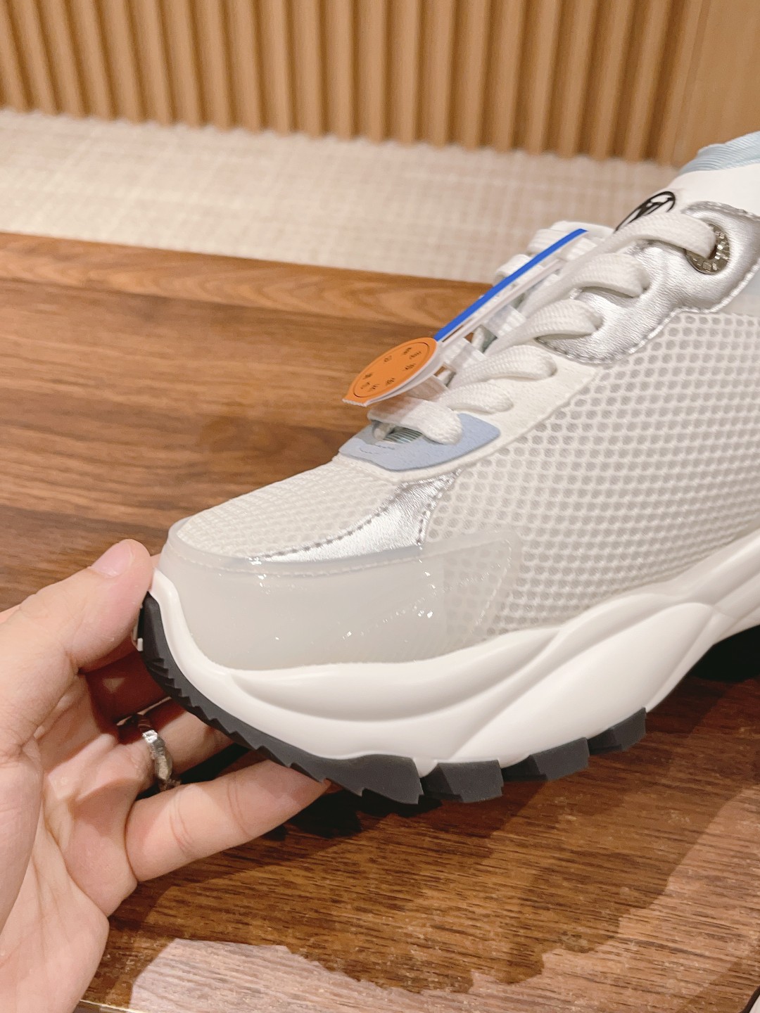 l0*is V*t0n run55 sneakers(eu35-eu41)