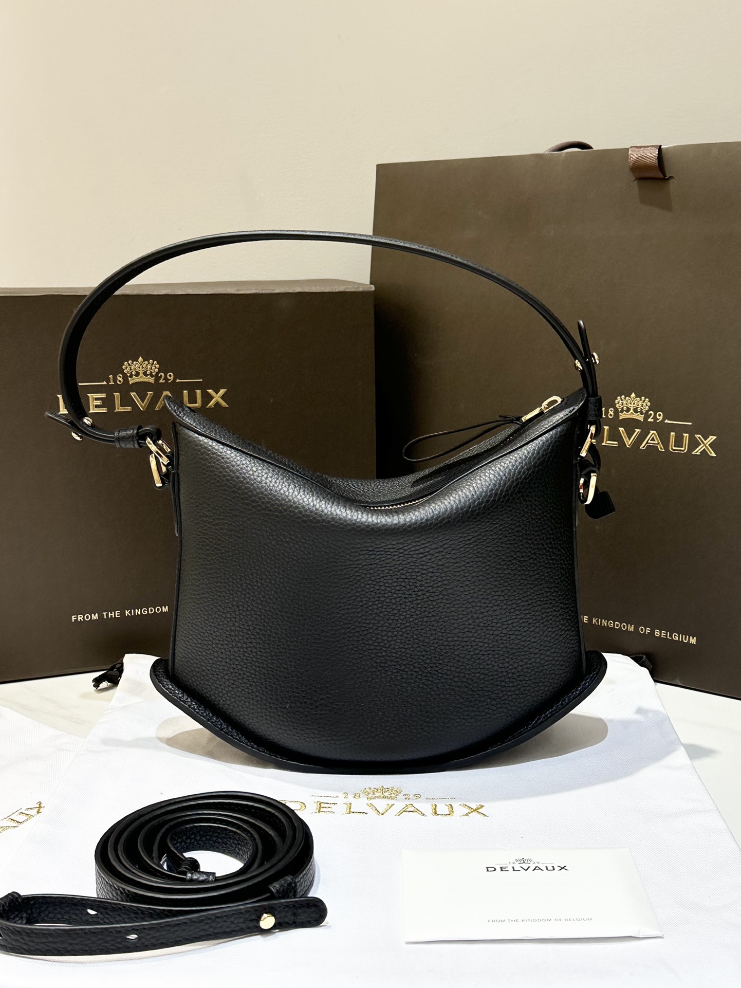 De1uavx pin swing tote-29*9*20cm