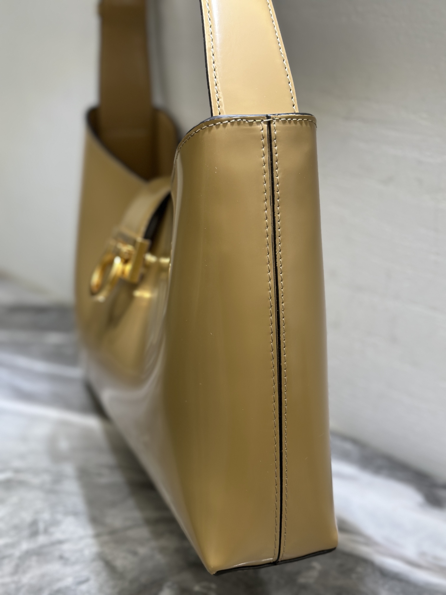 Ferragamo Trifolio Tote-30×20×7CM