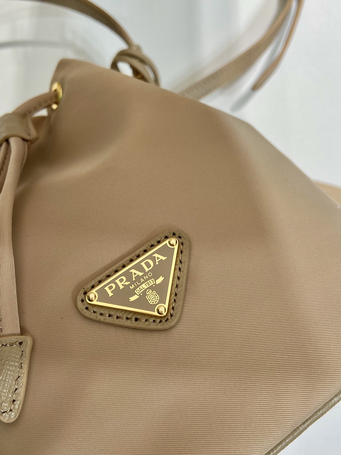 Pra*a 1be067 bucket bag-15.5*19.5*10cm