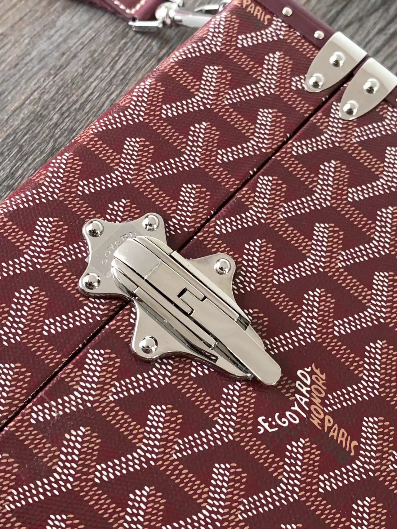 Go*ard cassette bag-21*15*6.5cm