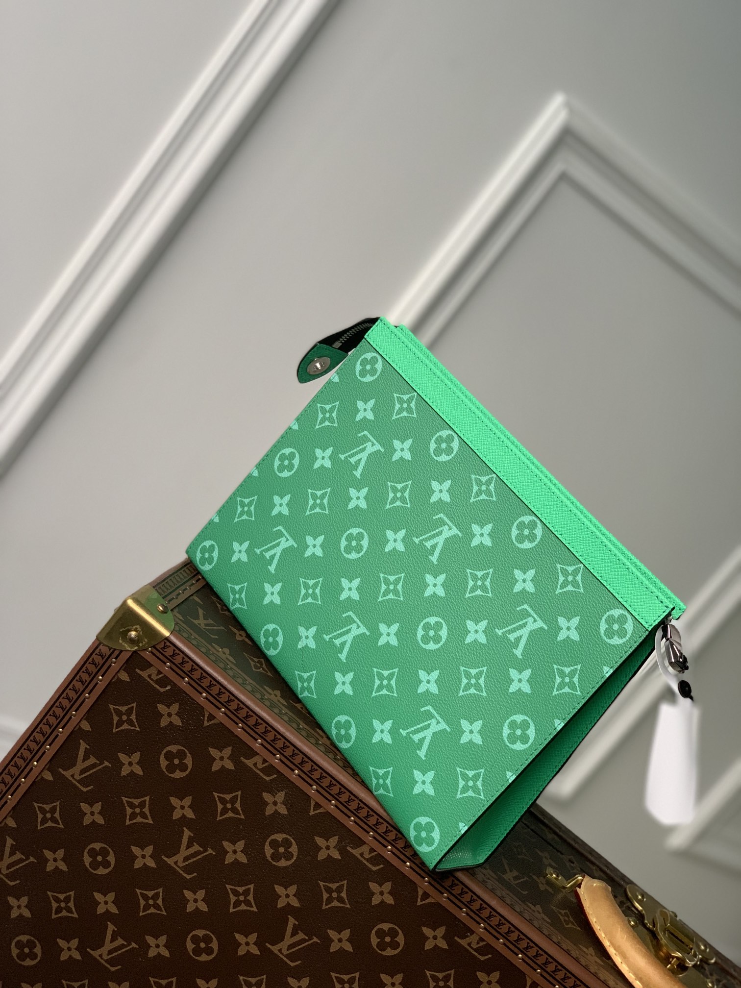 l0*is V*t0n pochette accessoires-26x20cm