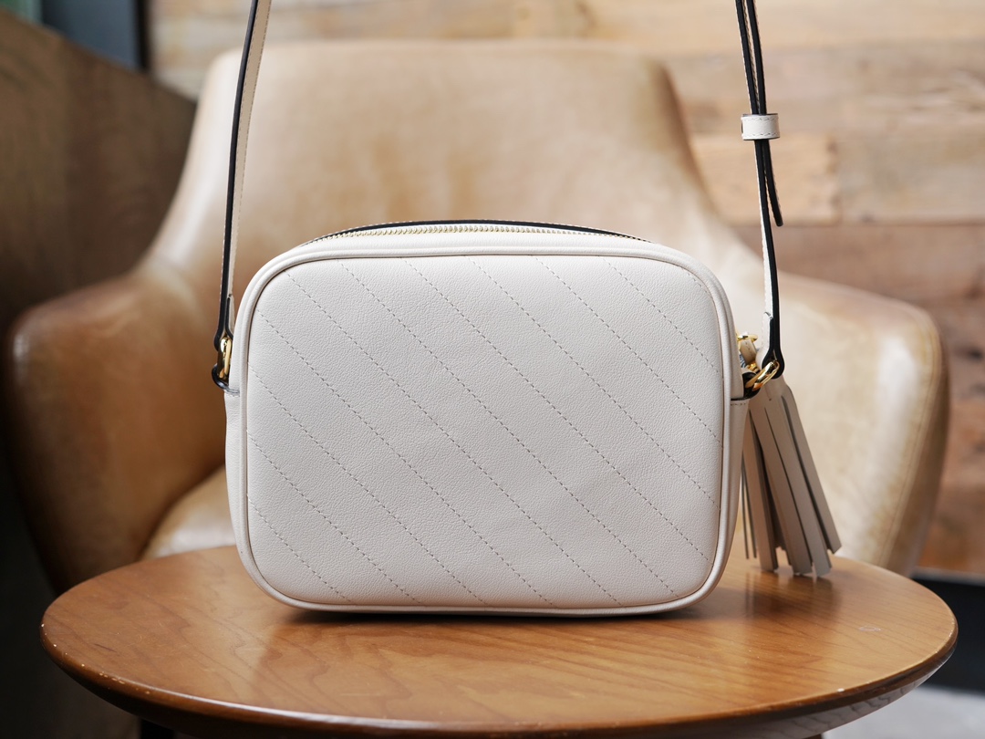 G*u*i blondie shoulder bag-21*15.5*5cm