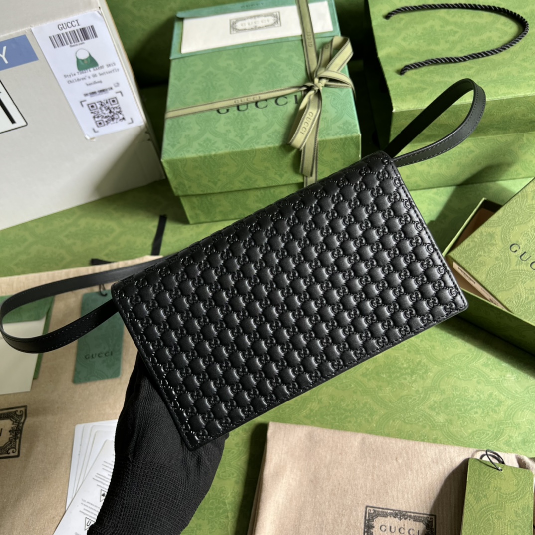 G*u*i wallet-21*12*3.5cm