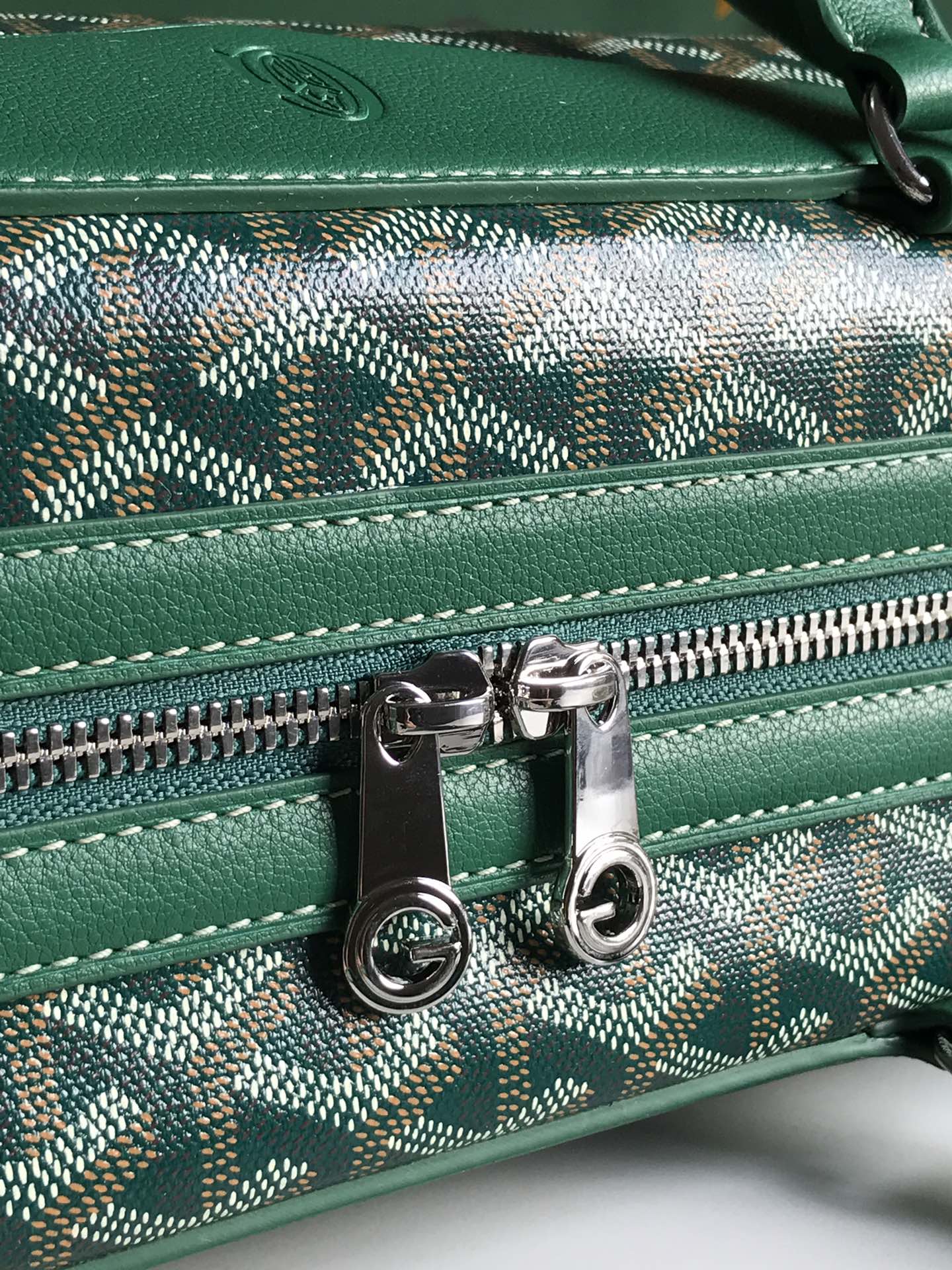 Go*ard cisalpin messenger bag-39*29*9cm