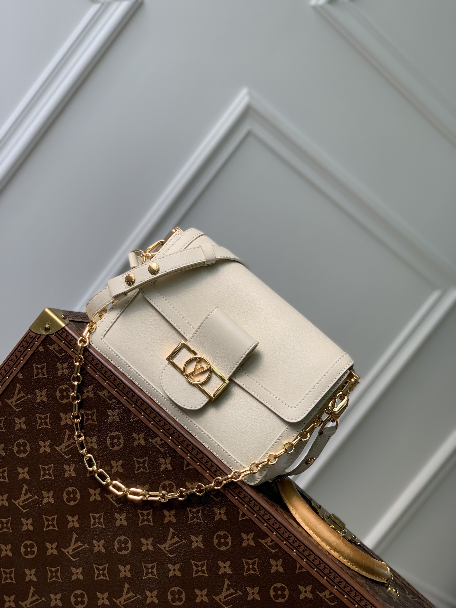 l0*is V*t0n dauphine soft -24*17*9cm