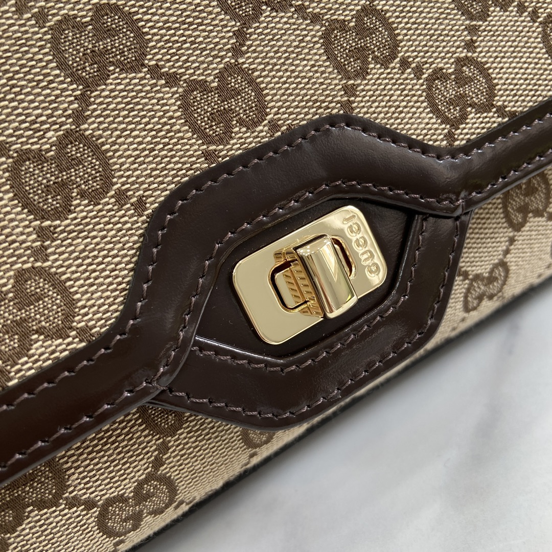G*u*i luce bag-12.5*27.5*6.5cm