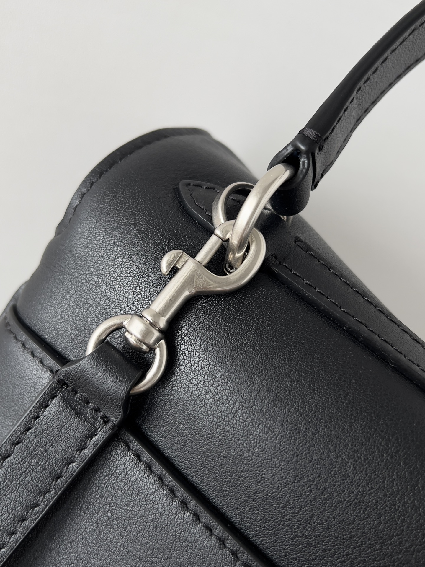 Balenciag Rodeo Handbags-35x23.3x10.9CM