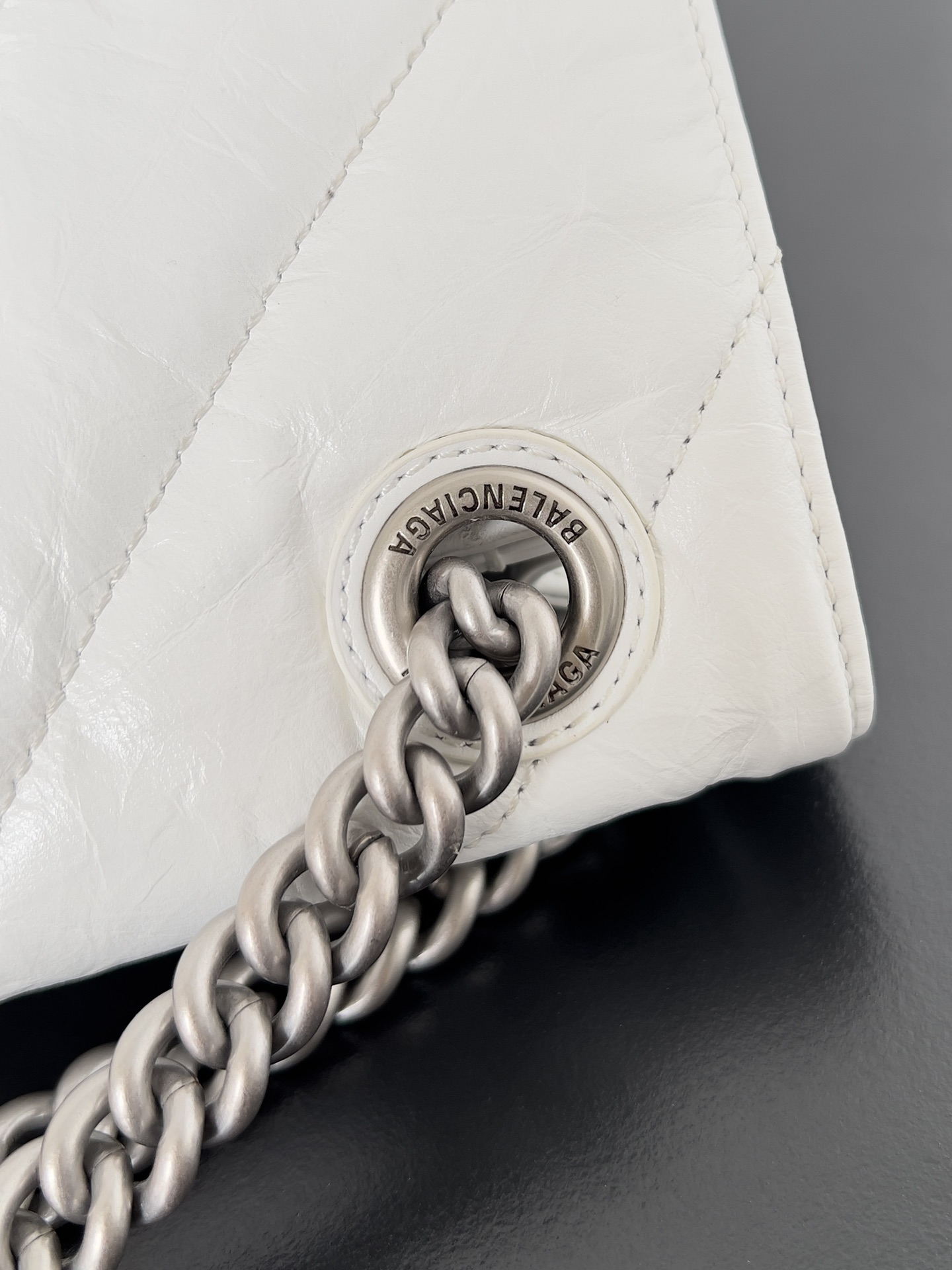 Ba*len*cia*ga crush chain bag-25.5*10*15.5cm