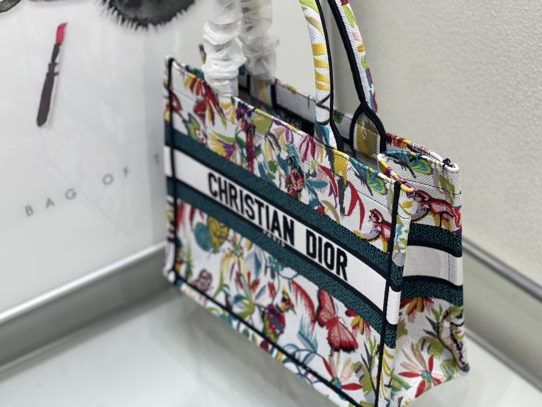 D*or small book tote-36.5cm