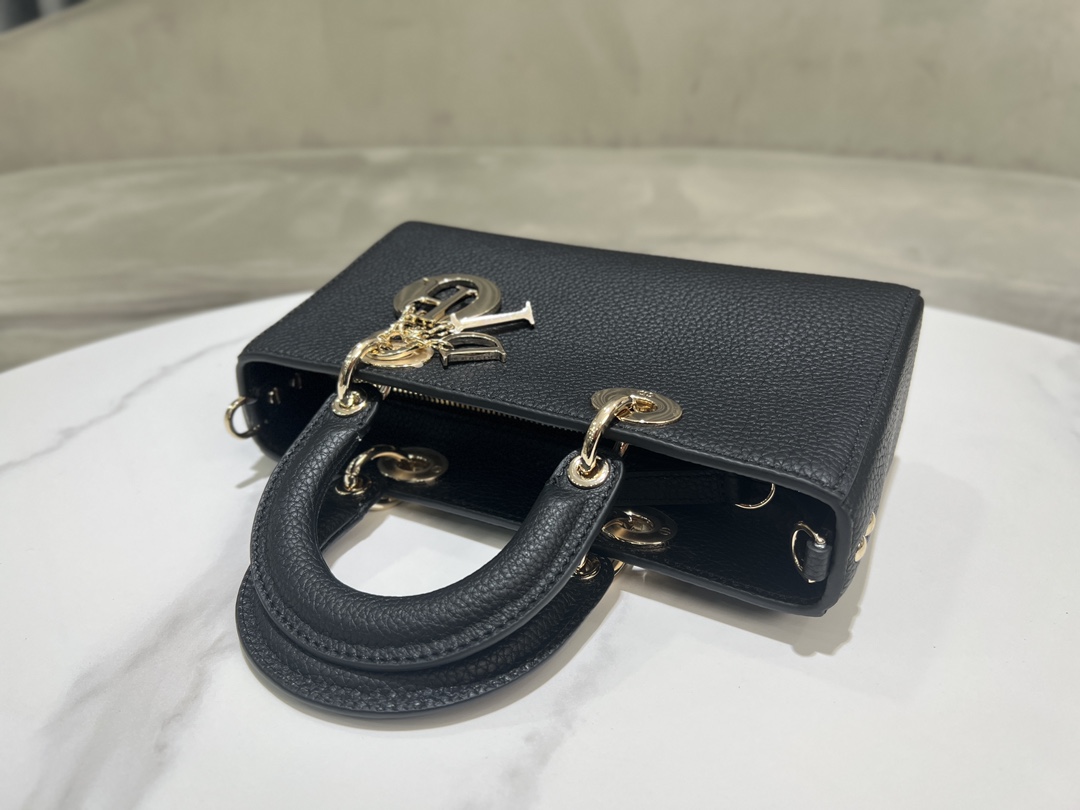 lady d-sire my abcD*or-26 x 15 x 8cm