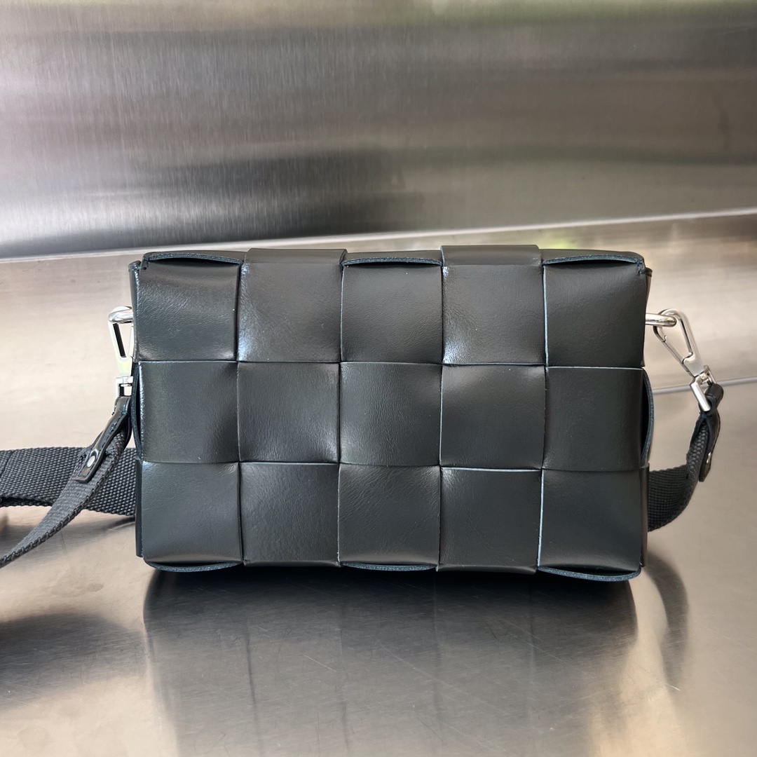 b0tte*a Ven*ta crossbody bag-23x15x5cm