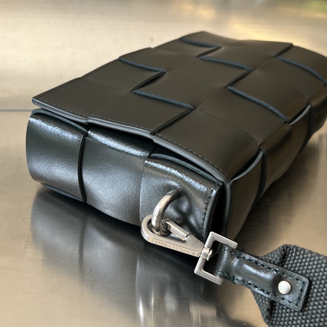 b0tte*a Ven*ta crossbody bag-23x15x5cm