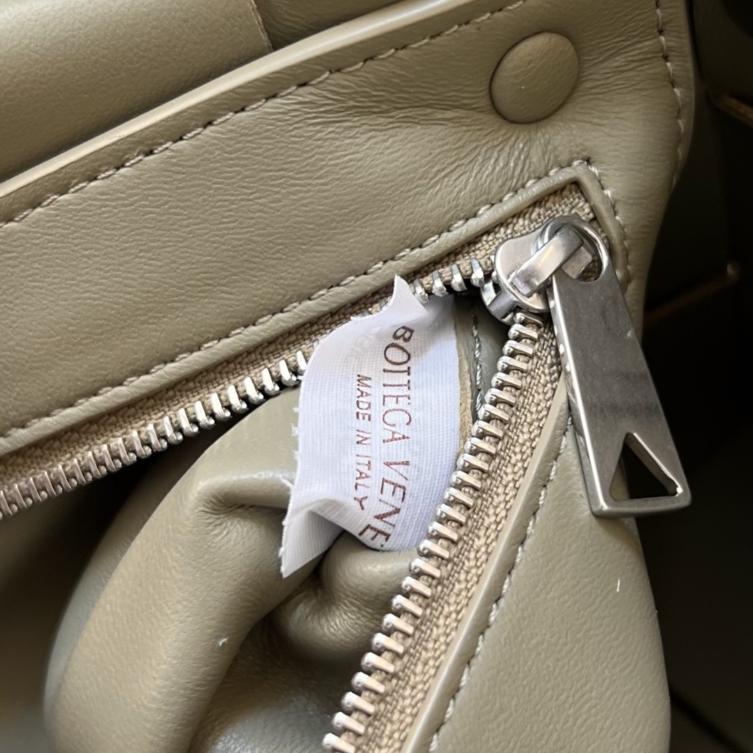 b0tte*a Ven*ta crossbody bag-23x15x5cm