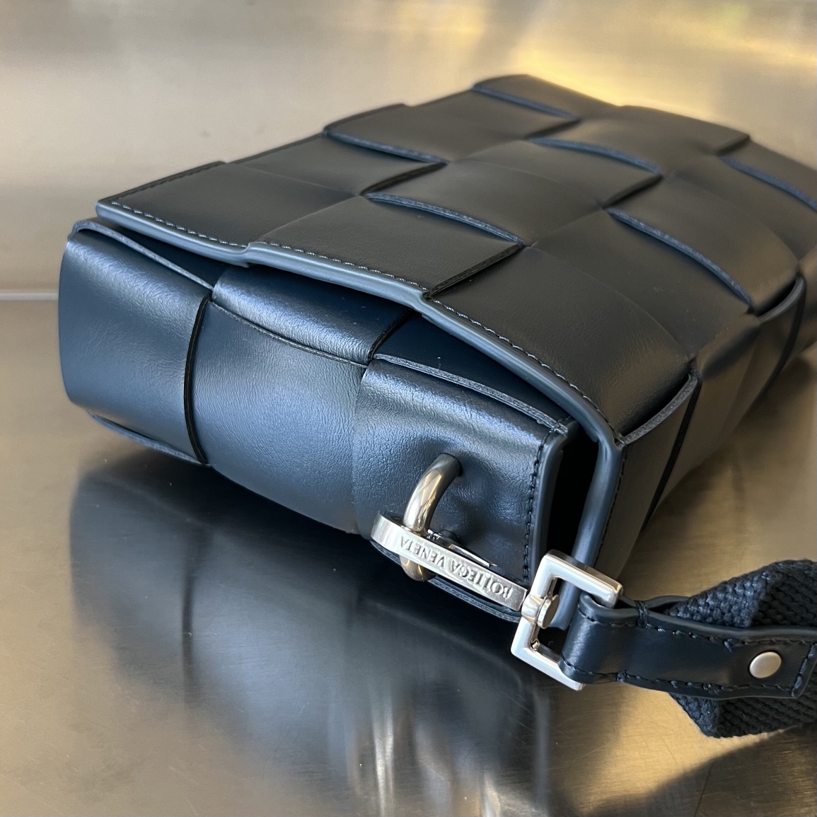 b0tte*a Ven*ta crossbody bag-23x15x5cm