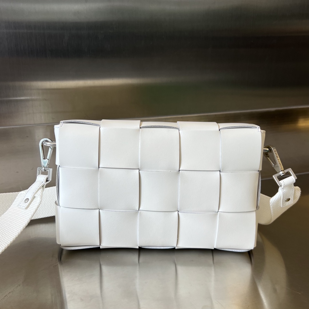 b0tte*a Ven*ta crossbody bag-23x15x5cm