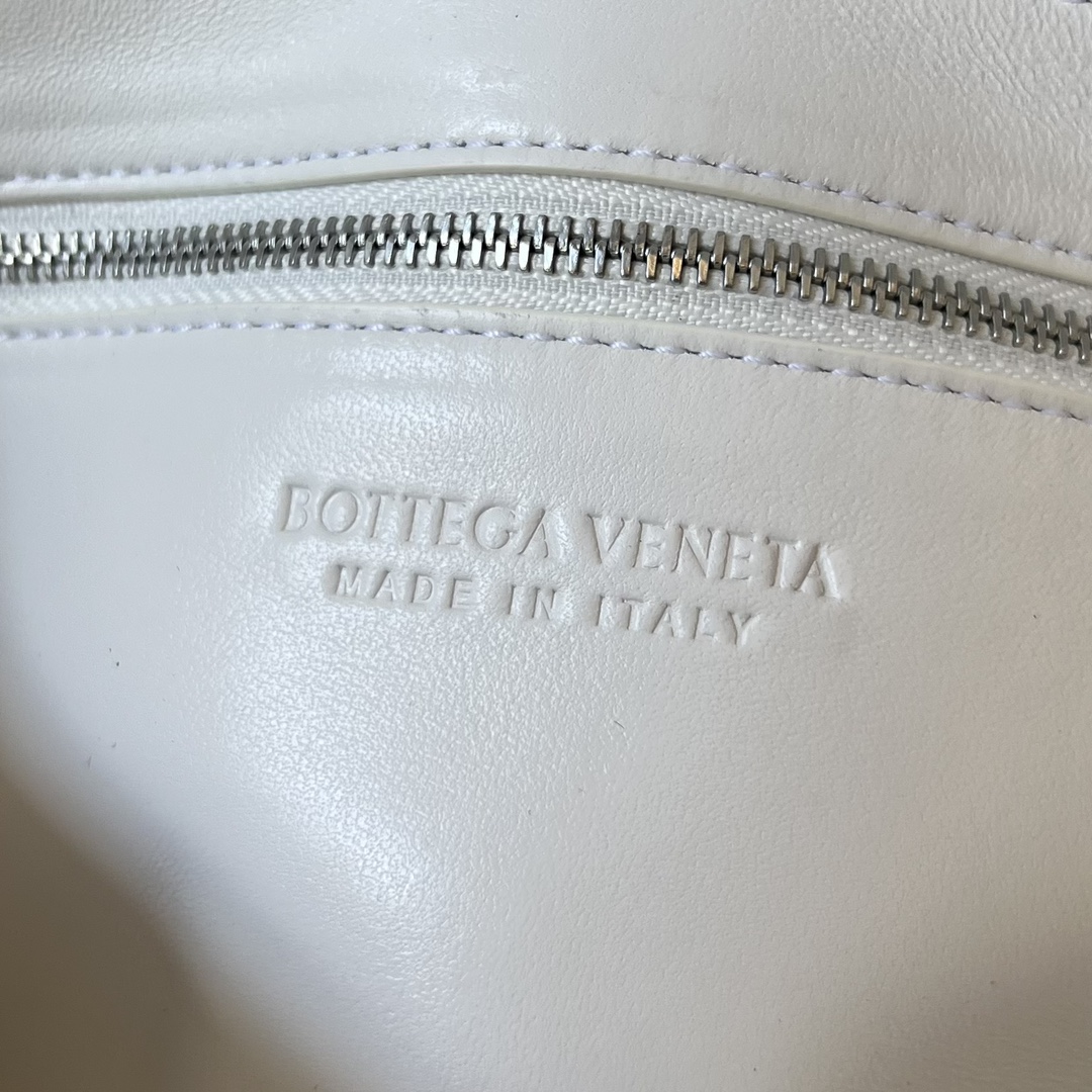 b0tte*a Ven*ta crossbody bag-23x15x5cm