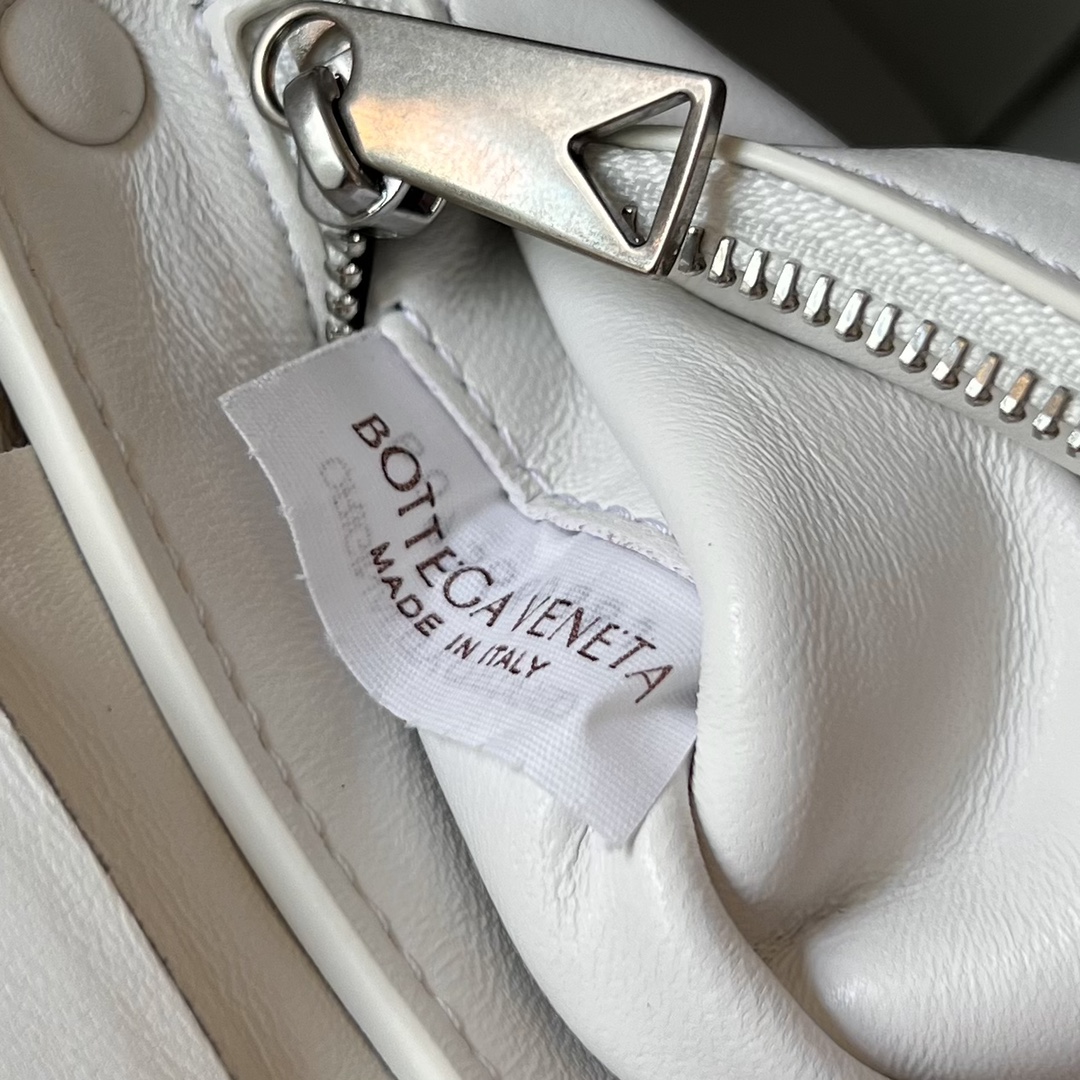 b0tte*a Ven*ta crossbody bag-23x15x5cm