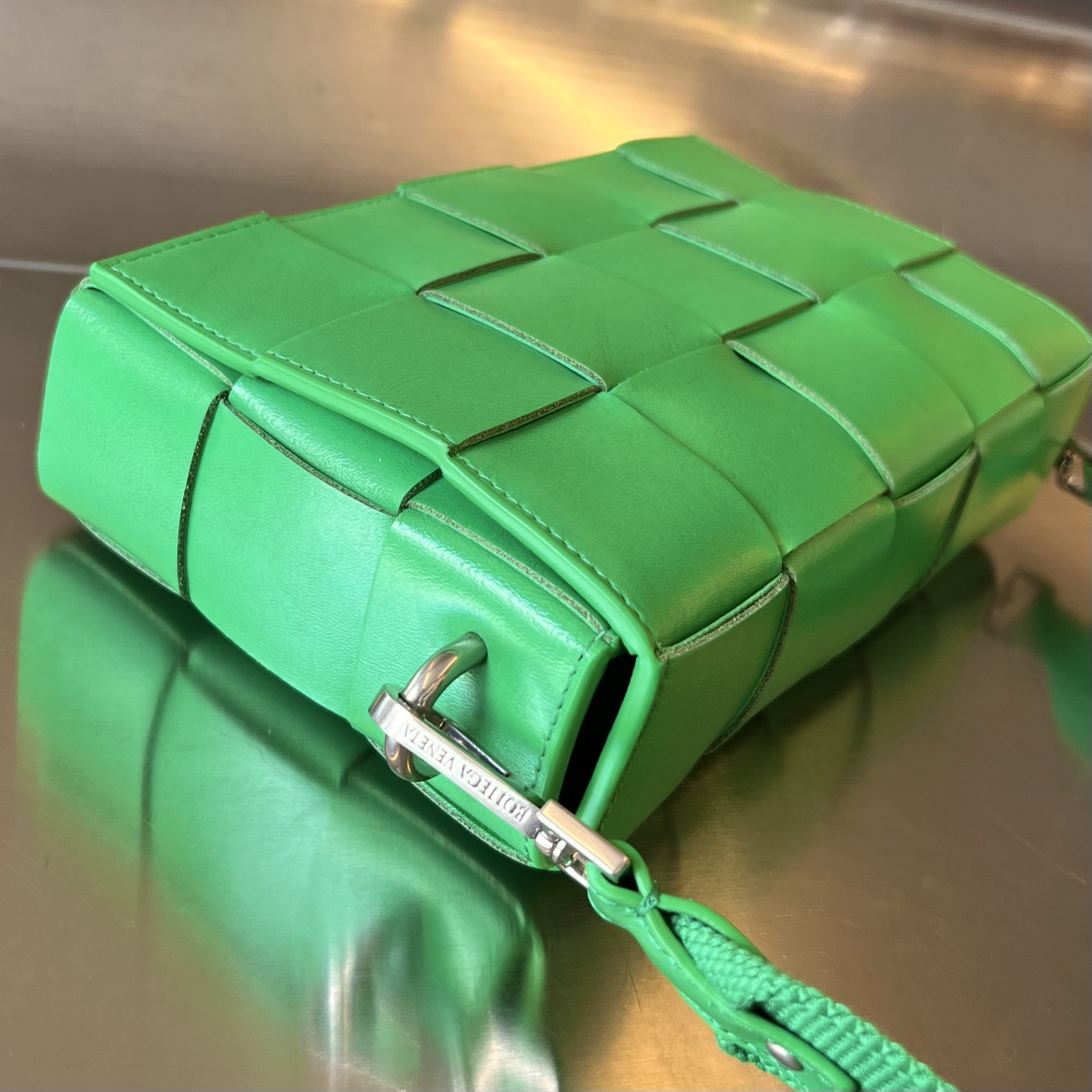b0tte*a Ven*ta crossbody bag-23x15x5cm