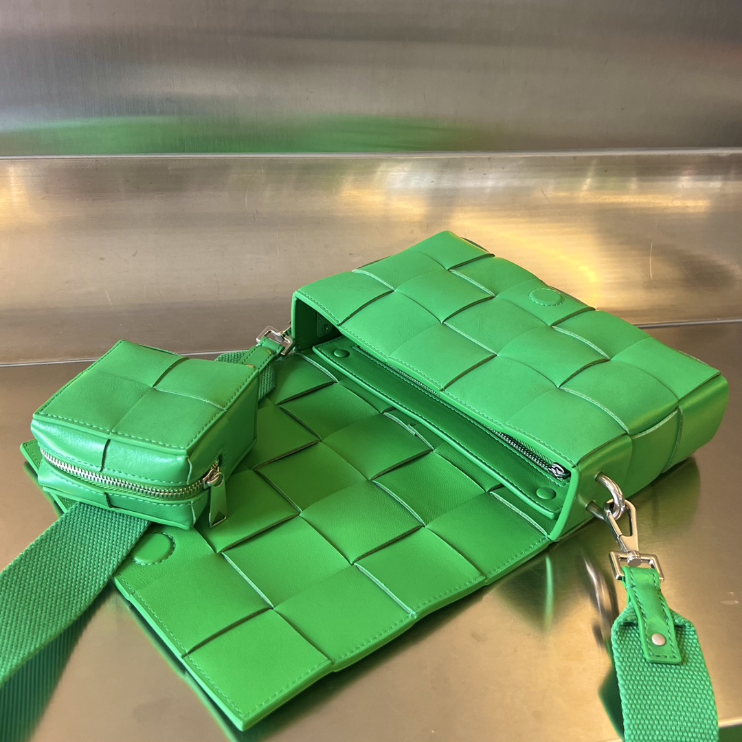 b0tte*a Ven*ta crossbody bag-23x15x5cm