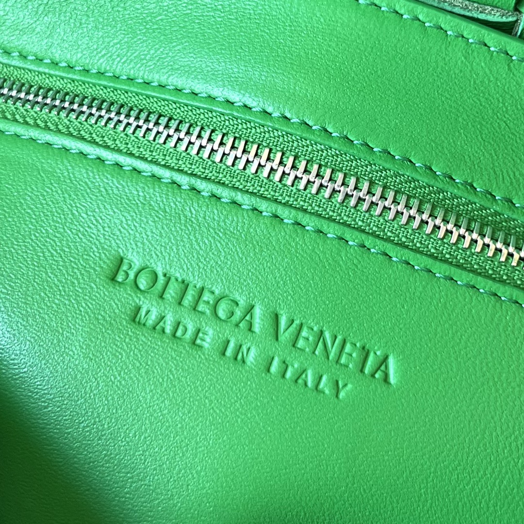 b0tte*a Ven*ta crossbody bag-23x15x5cm