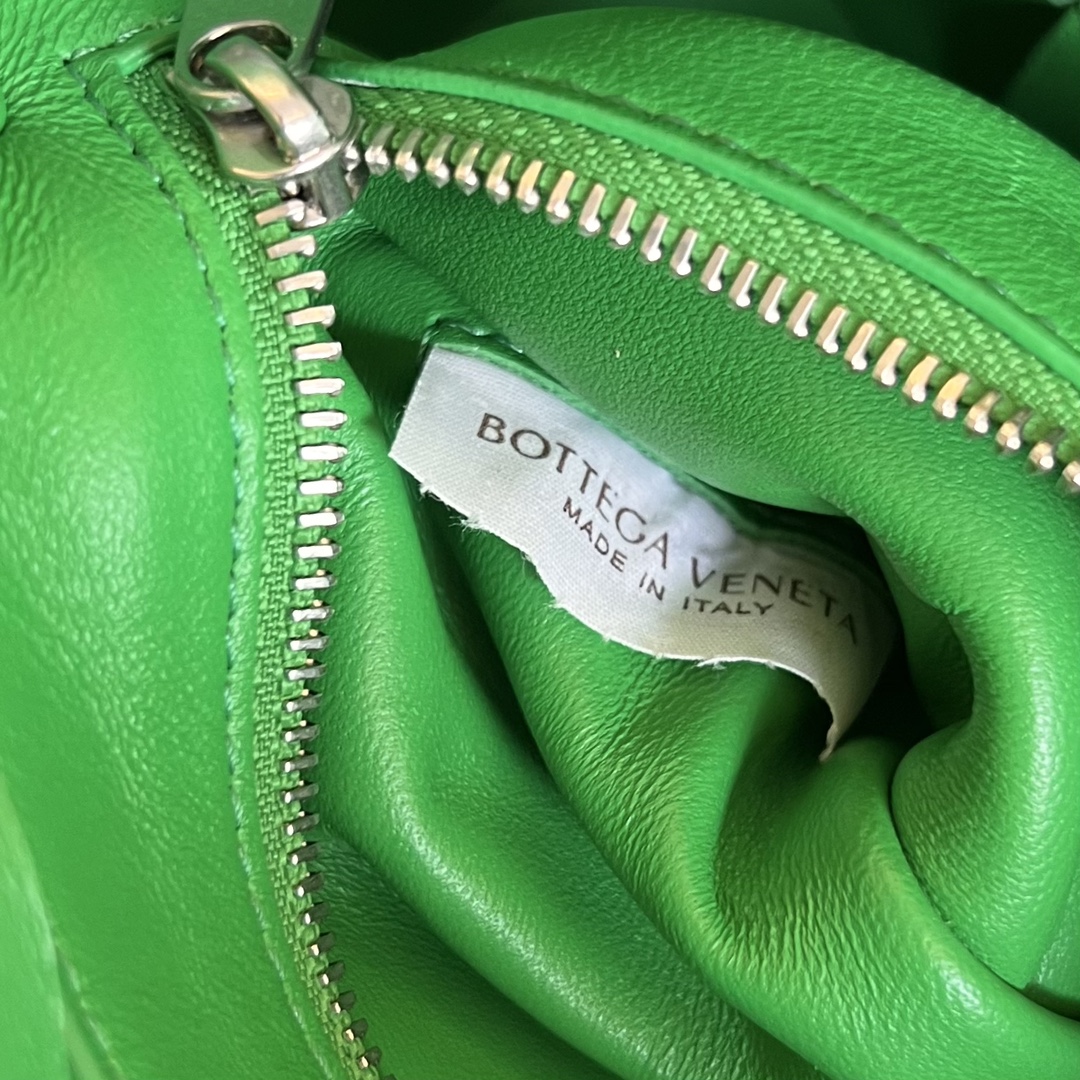 b0tte*a Ven*ta crossbody bag-23x15x5cm