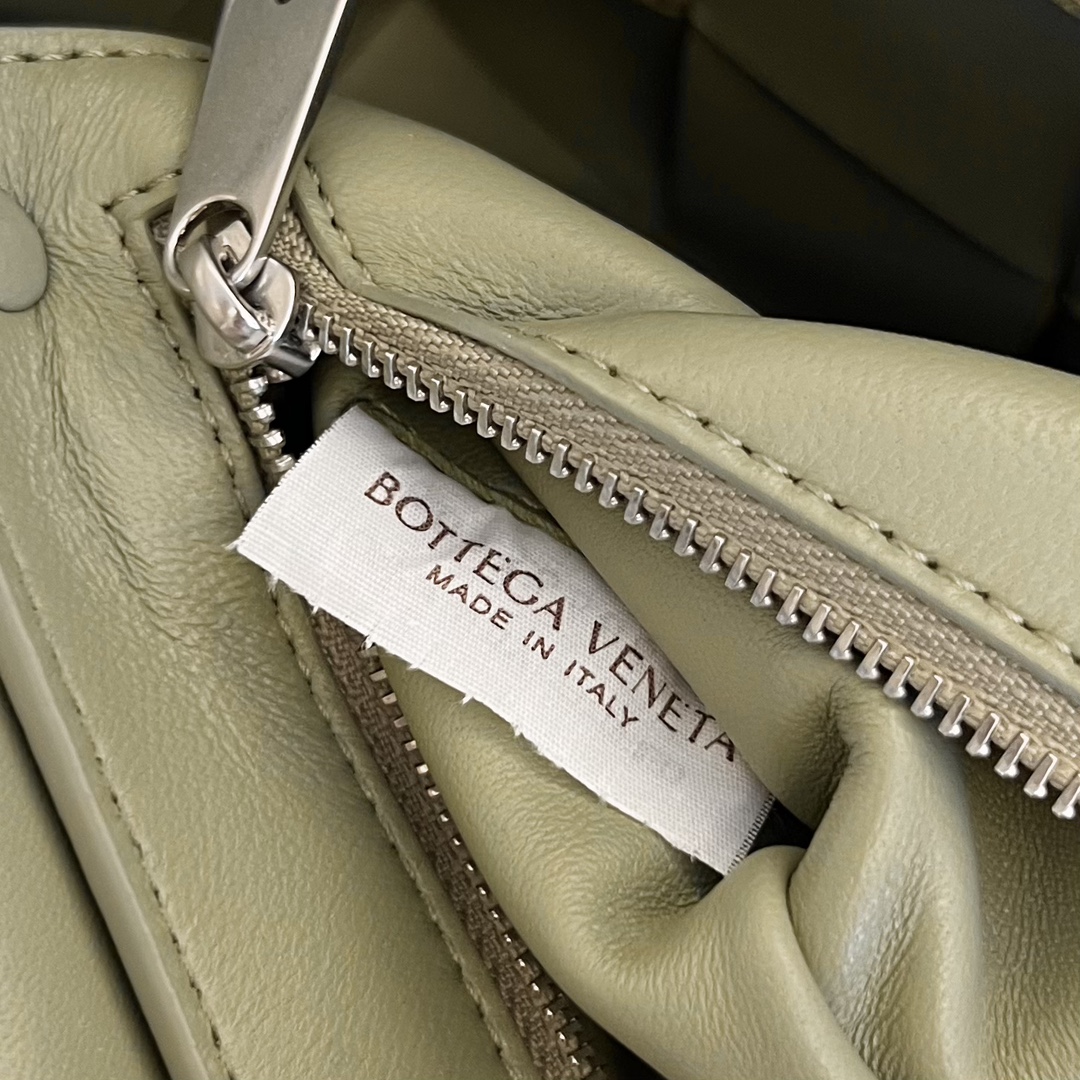 b0tte*a Ven*ta crossbody bag-23x15x5cm