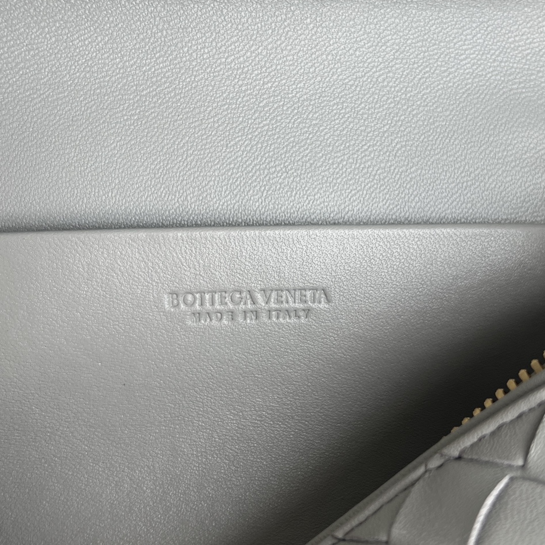 b0tte*a Ven*ta vanity case bag-22x12.5x5cm