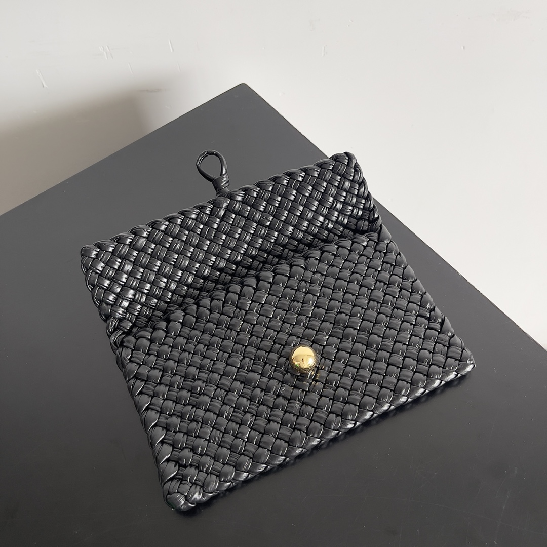 b0tte*a Ven*ta pouch bag-19*12.5*1cm