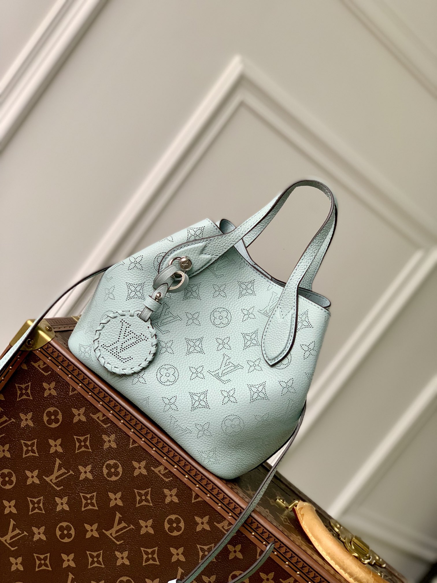 l0*is V*t0n blossom handbags-20*20*12.5cm