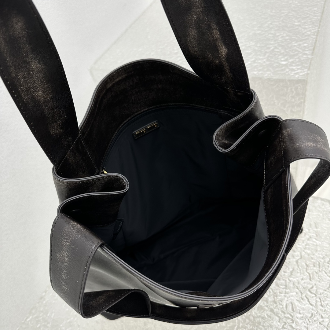 M*um*u 2024ss hobo tote-38.5*11*39cm