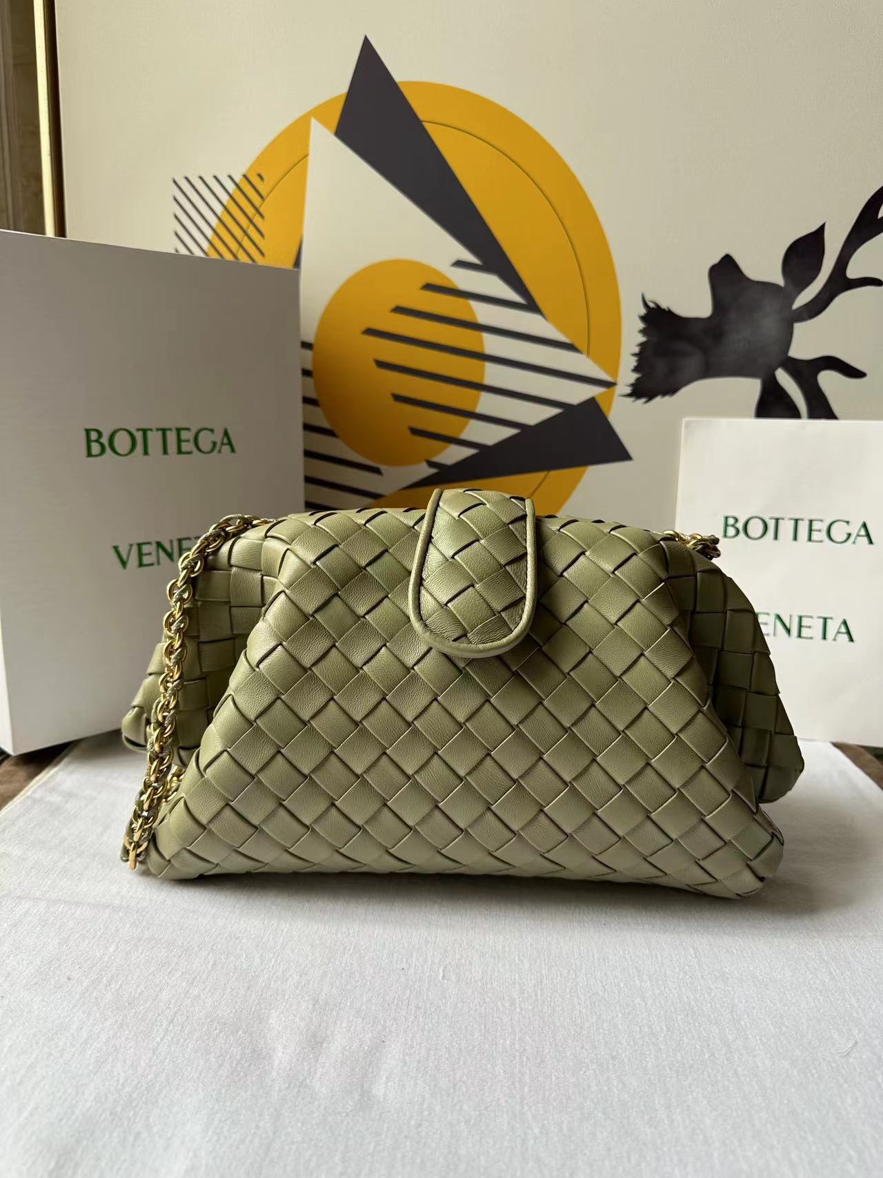 b0tte*a Ven*ta lauren 1980 teen leather clutch-31.5*16.5*11cm