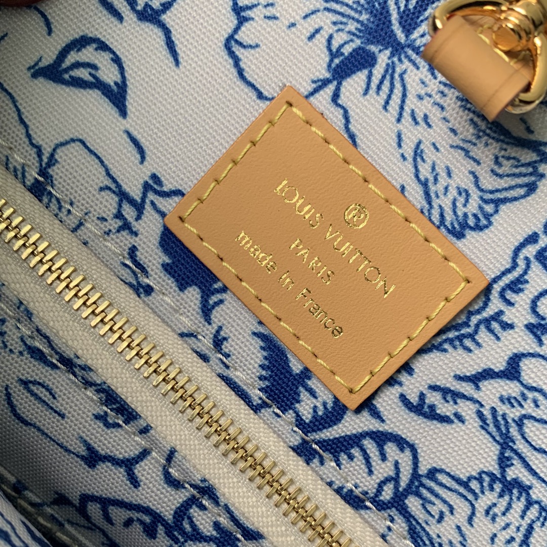 l0*is V*t0n small onthego handbag-35*28*15cm