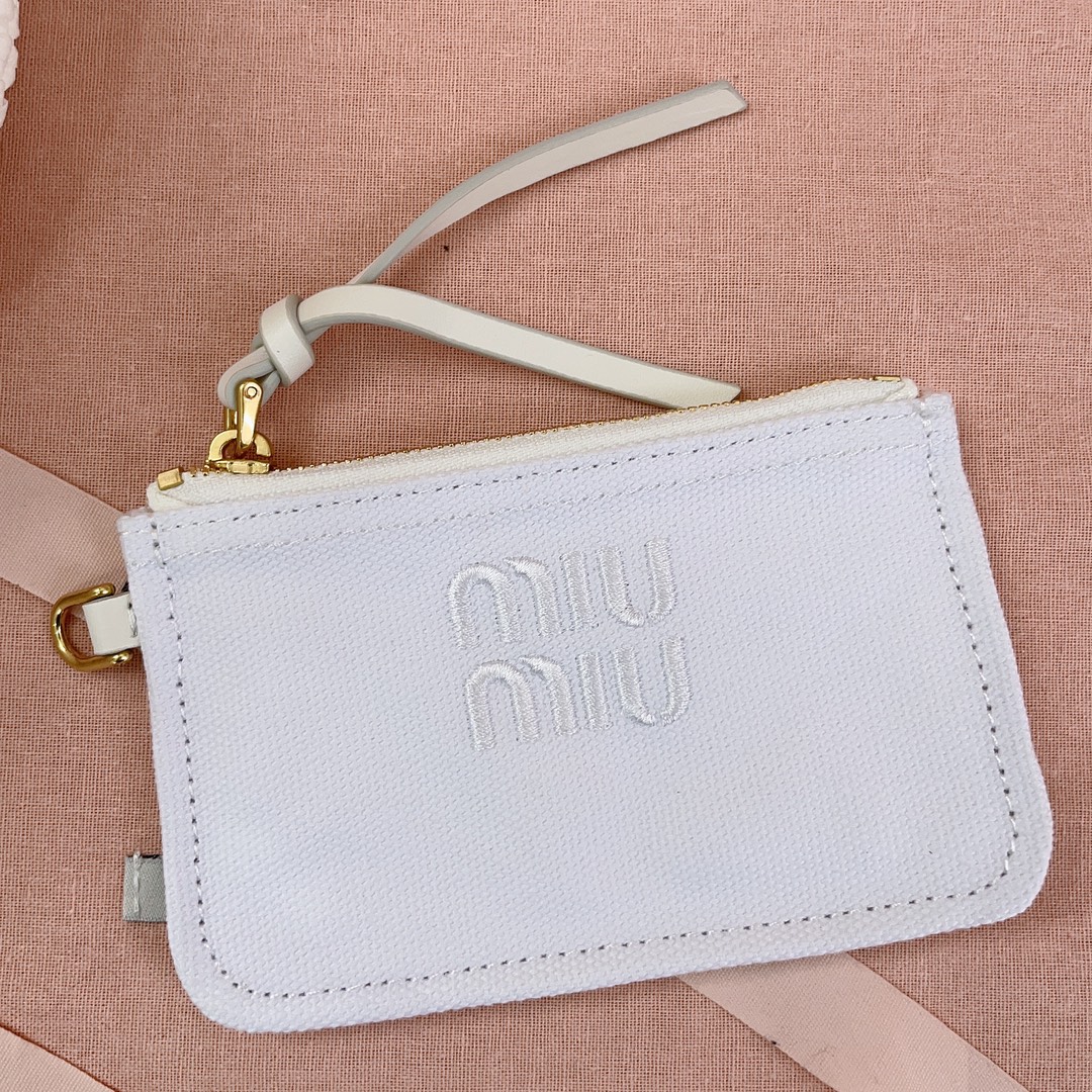 M*um*u wander crochet-knit shoulder bag-20x 17 x6cm