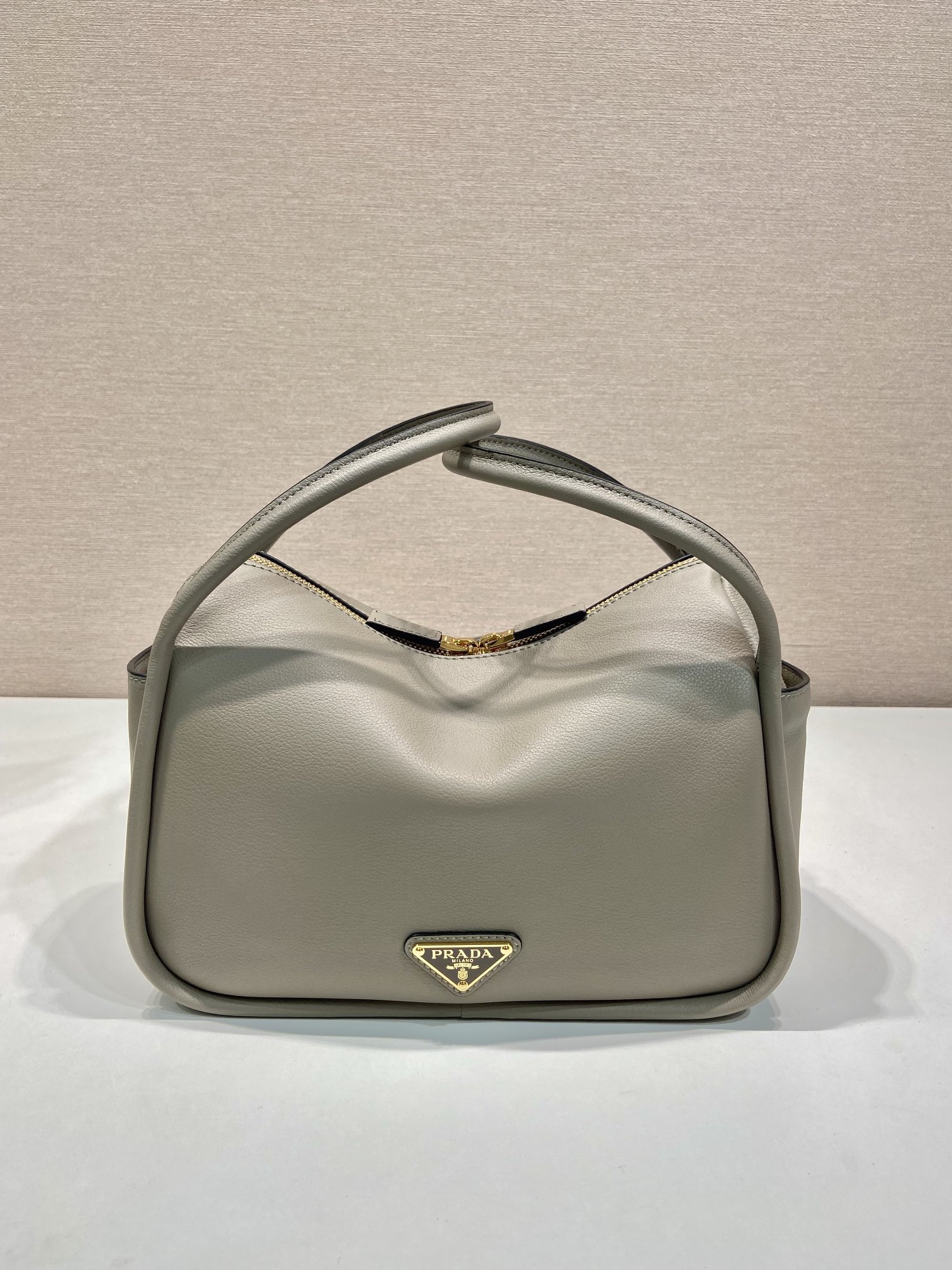 Pra*a women leather handbag -1ba451-25*18*10cm