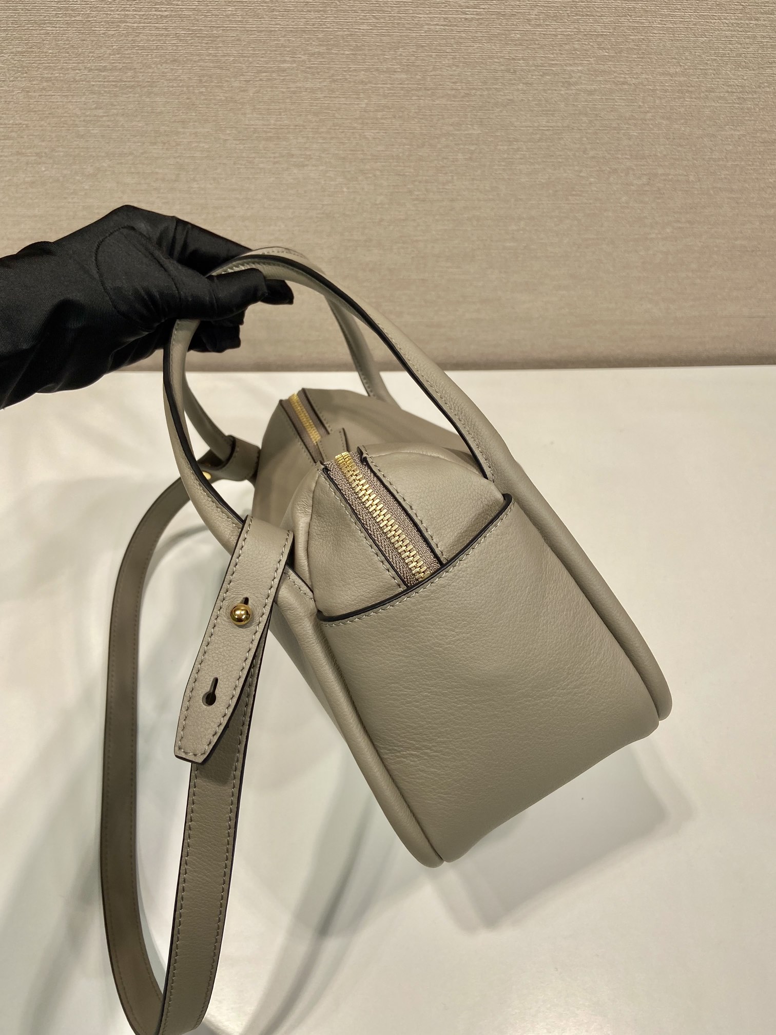 Pra*a women leather handbag -1ba451-25*18*10cm