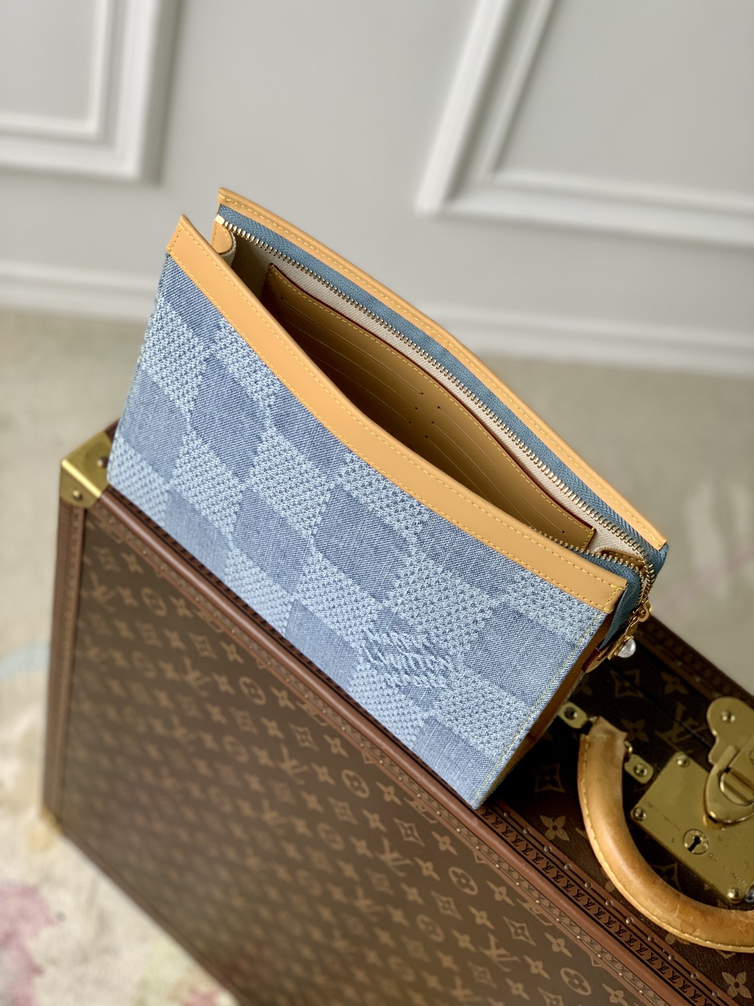 l0*is V*t0n pochette to go pouch-m82313