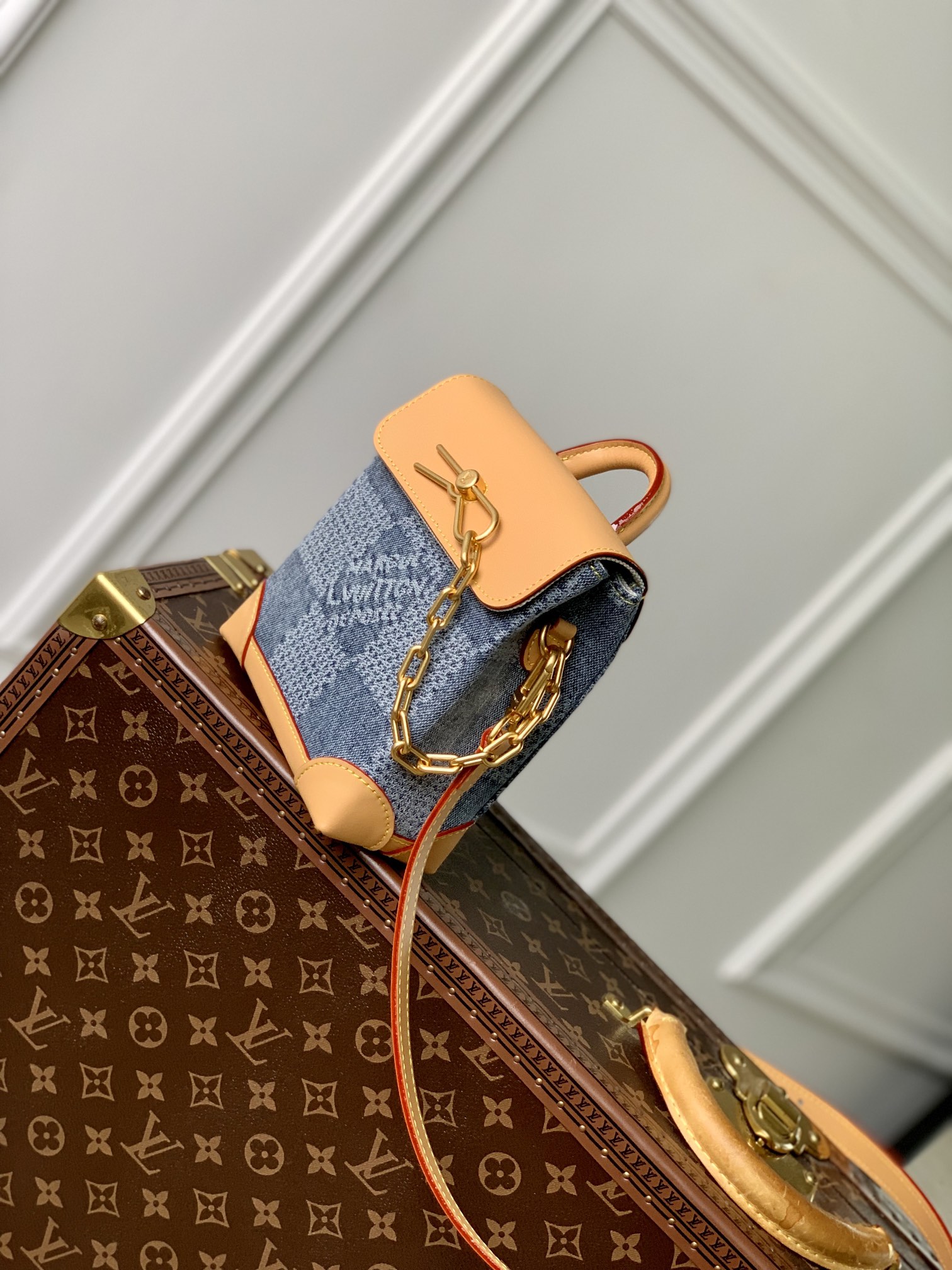 l0*is V*t0nsteamer bag-15 x 18 x 7cm