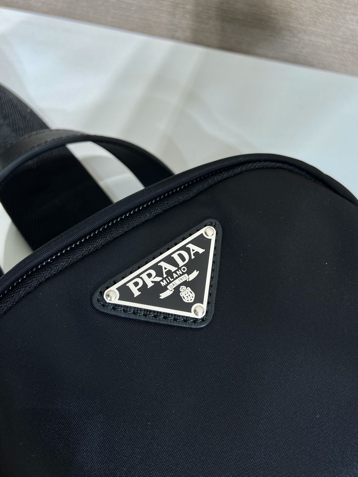 Pra*a vintage re-nylon bag-2vz105-20*31*5cm