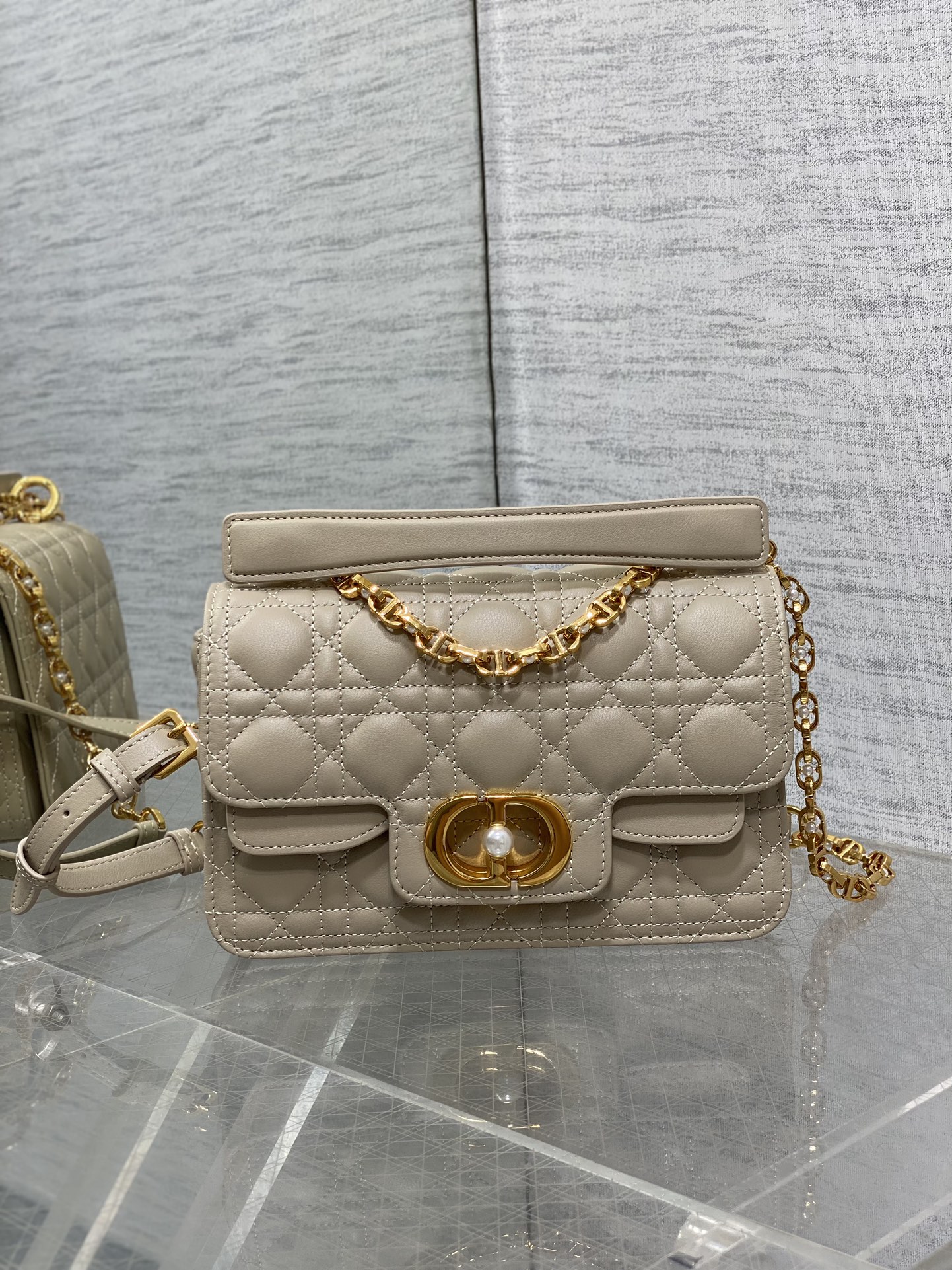 small D*or jolie top handle bag-22*8*14cm