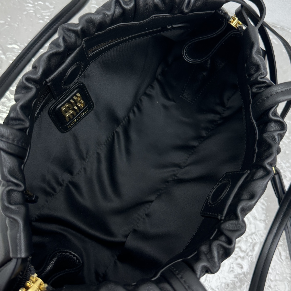 M*um*u leather hobo bag-35*18*9cm